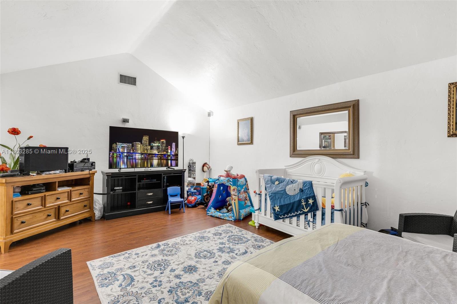 Redland HOME - Residential Lease