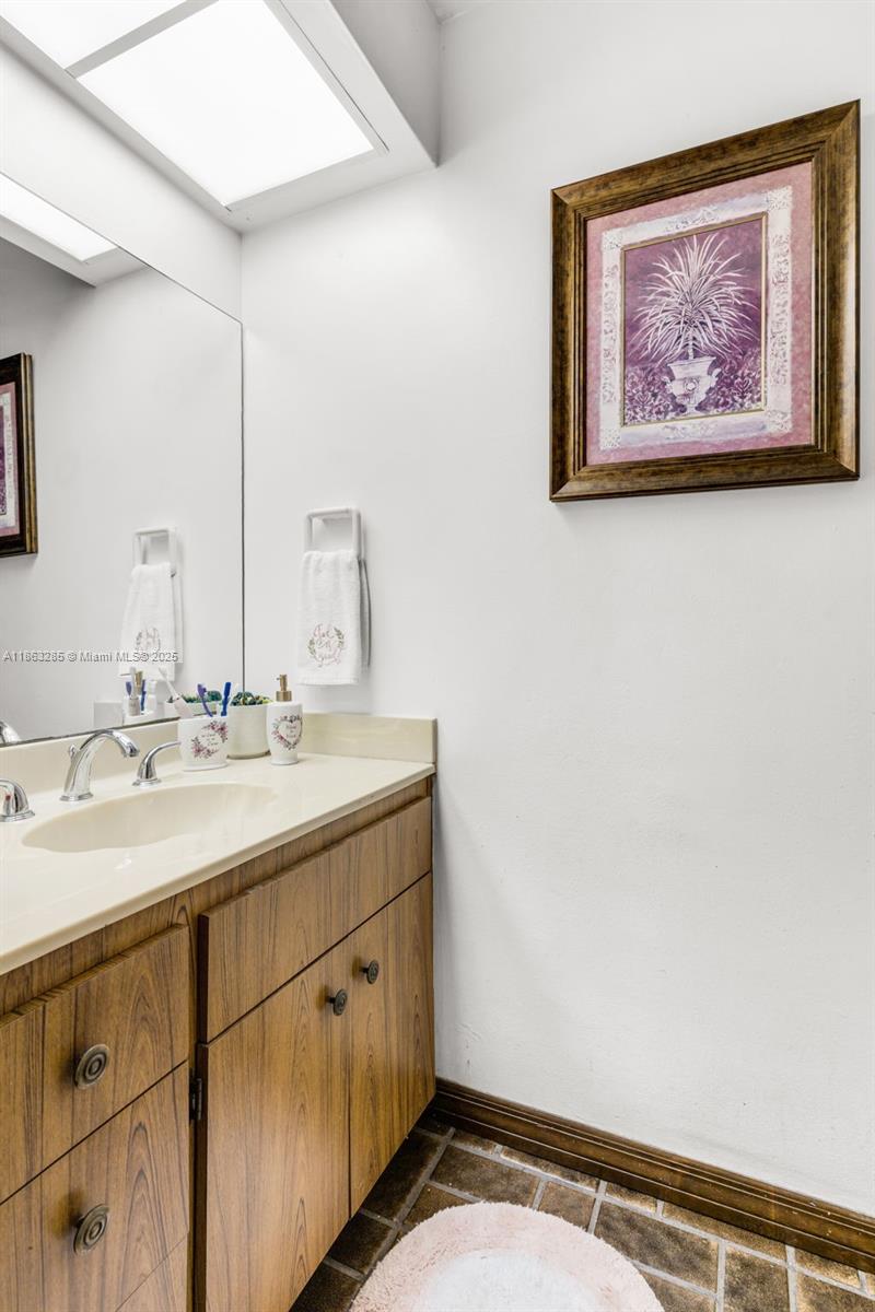 Redland HOME - Residential Lease