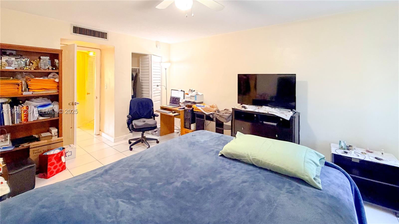 ROLLING GREEN CONDO H - Residential