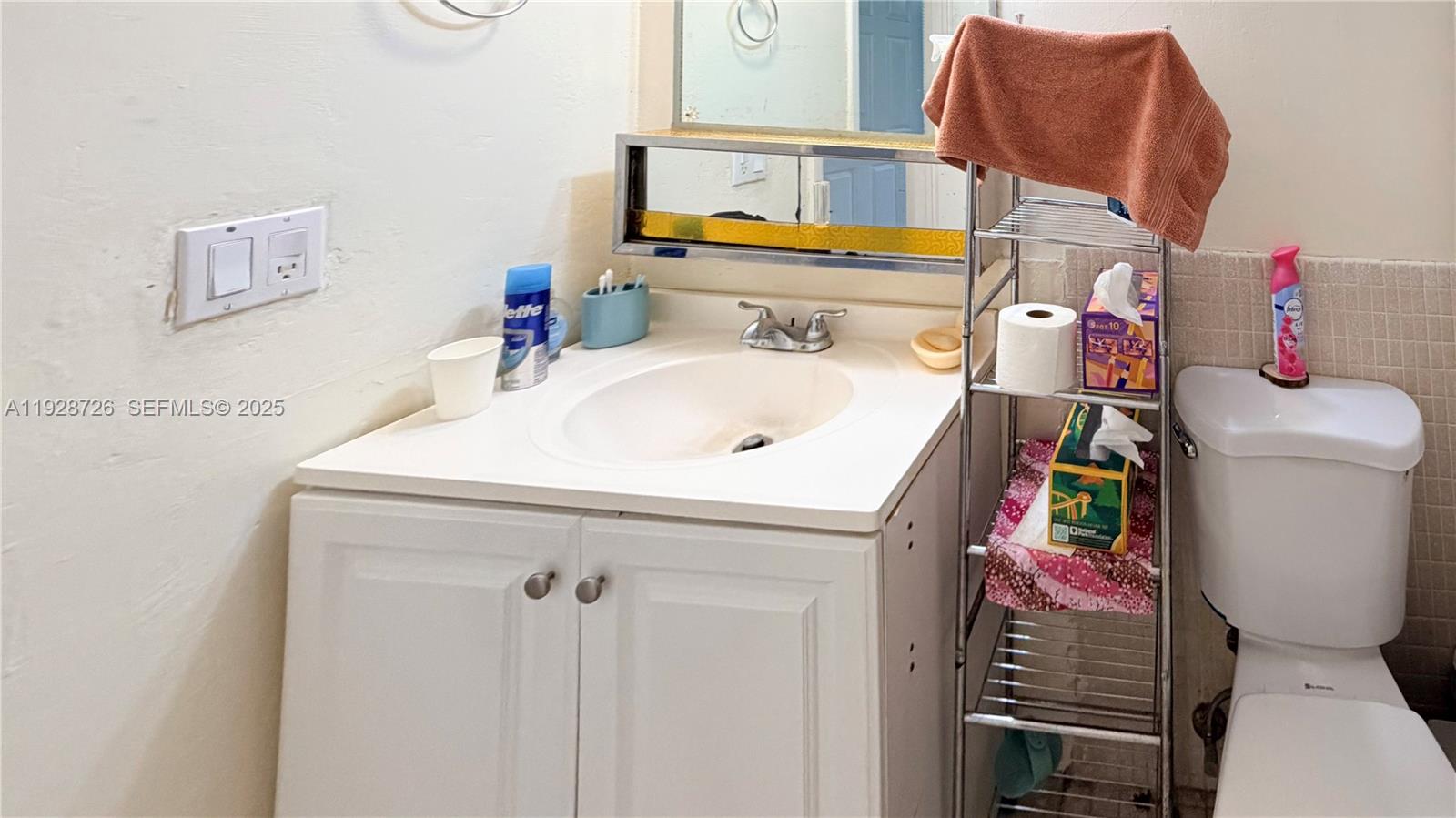 ROLLING GREEN CONDO H - Residential