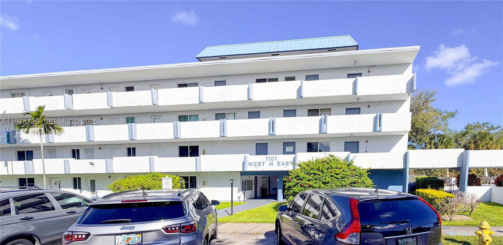 1101 NE 191st St H108