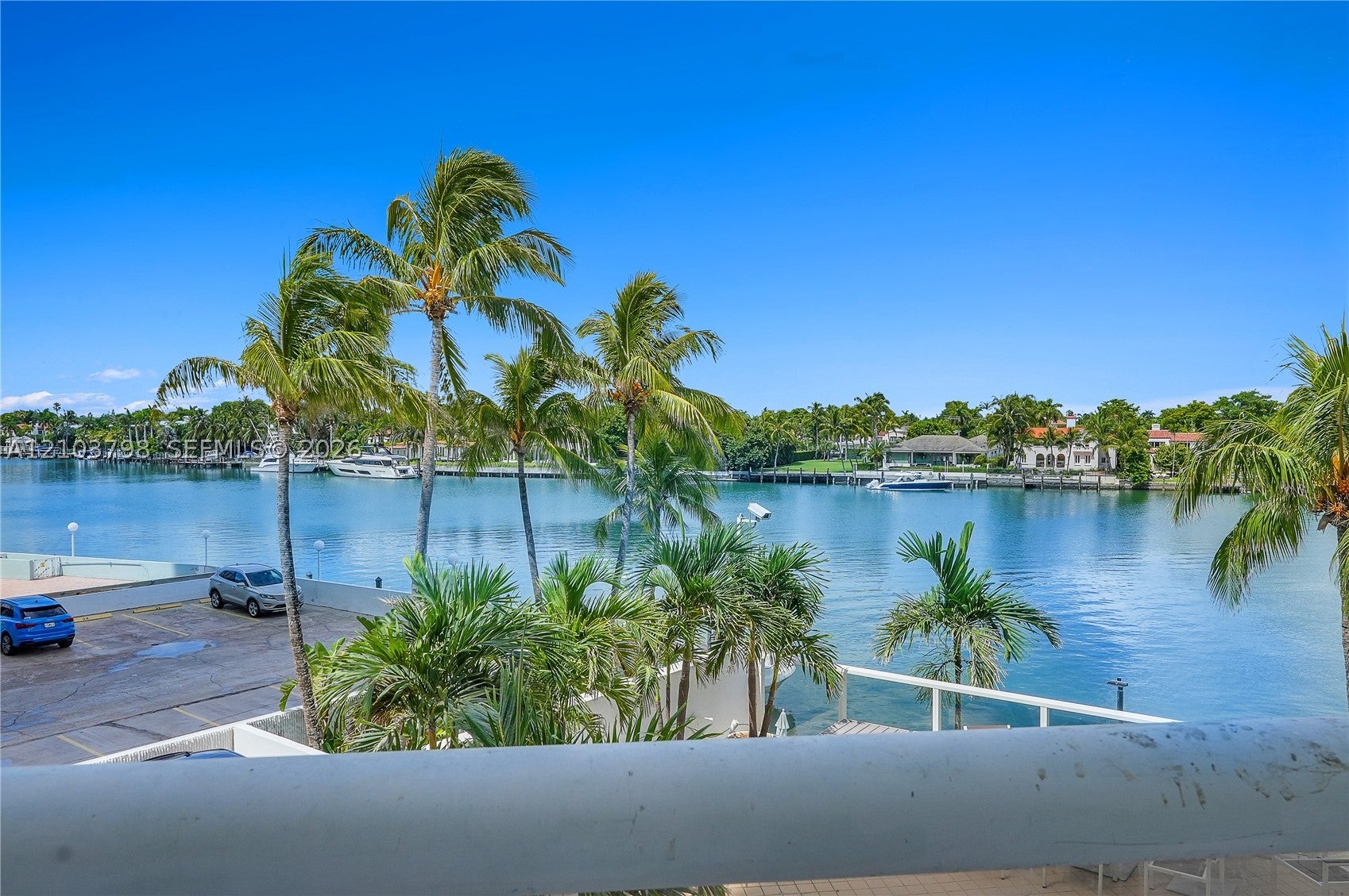 5880 Collins Ave 403