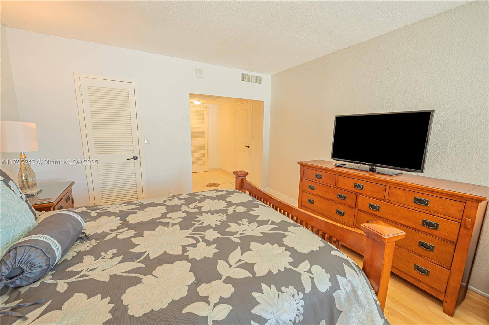 PARKER PLAZA CONDO ESTATE - Residential