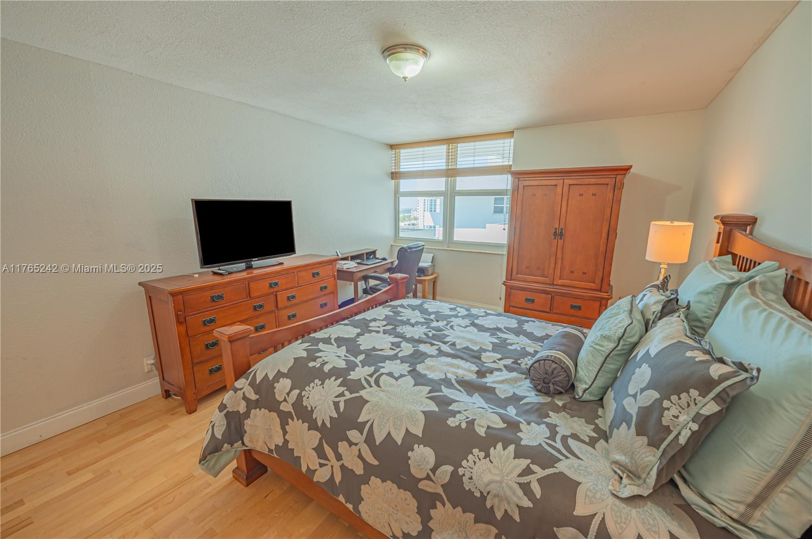 PARKER PLAZA CONDO ESTATE - Residential