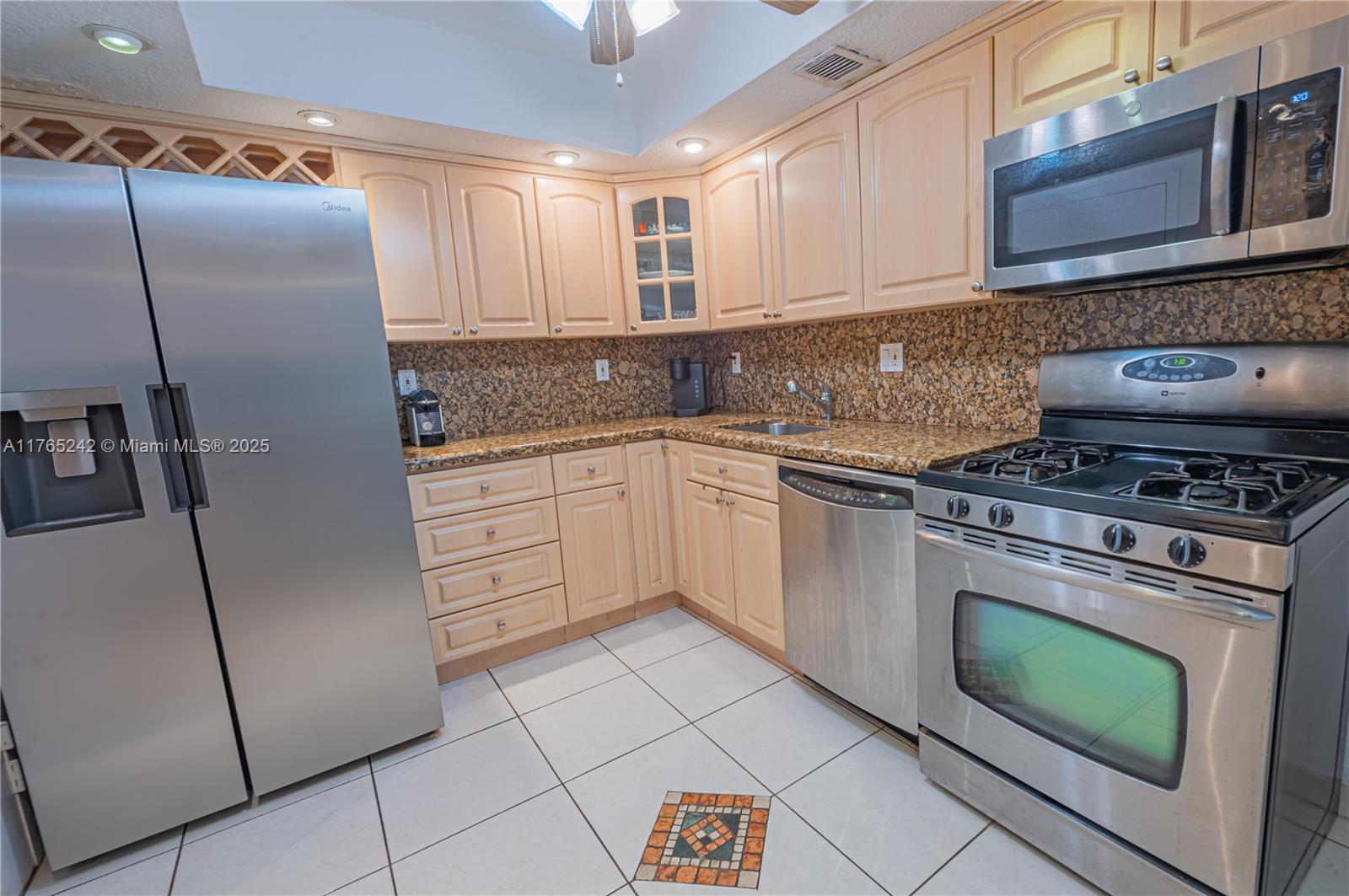 2030 S Ocean Dr 2204
