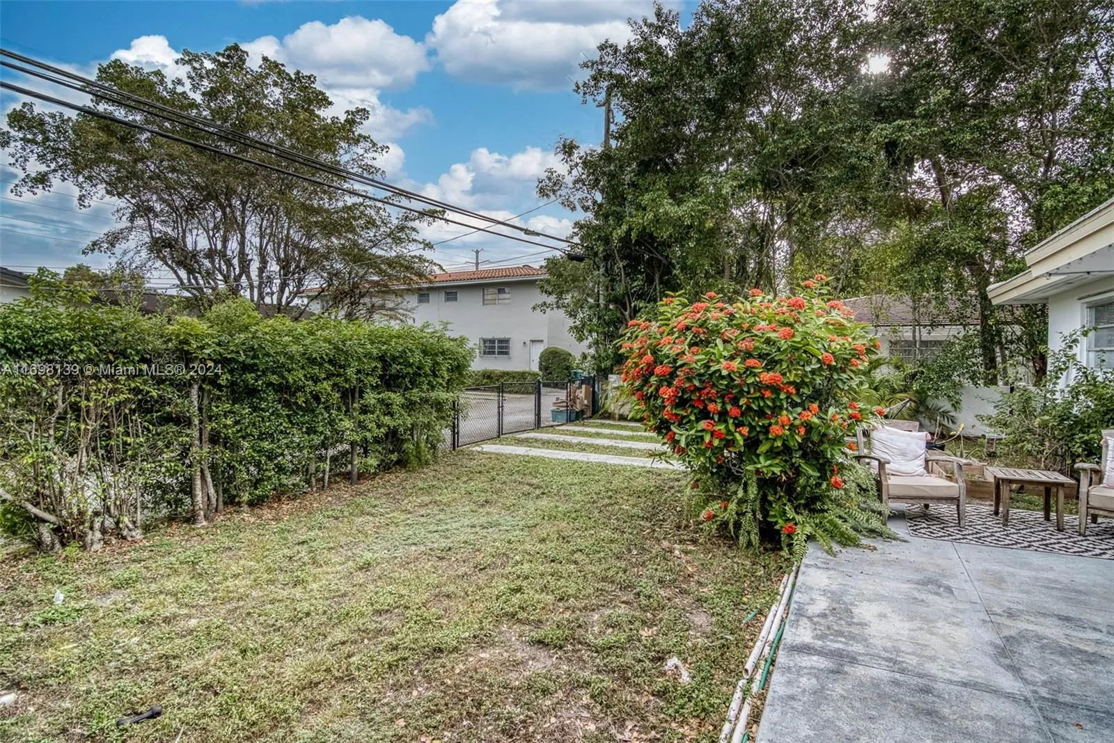 Coral Gables, Florida 33146, United States, 3 Bedrooms Bedrooms, ,2 BathroomsBathrooms,Residential,Pending,30995
