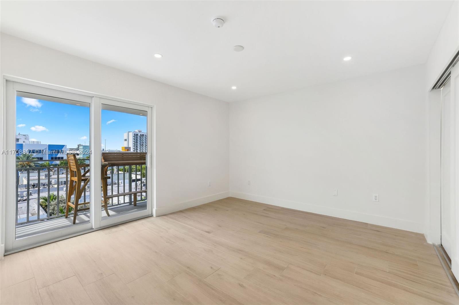 363 WASHINGTON AVE CONDO - Residential