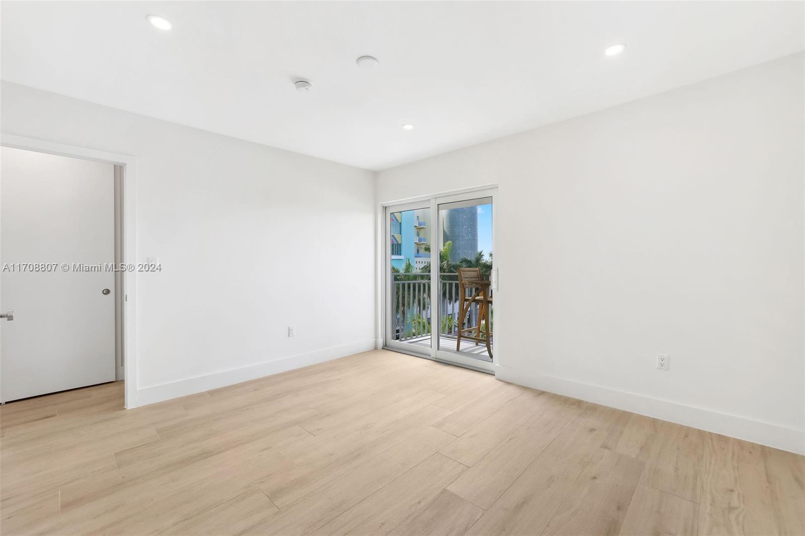 363 WASHINGTON AVE CONDO - Residential