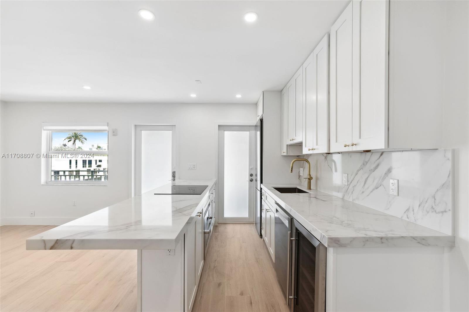 363 WASHINGTON AVE CONDO - Residential