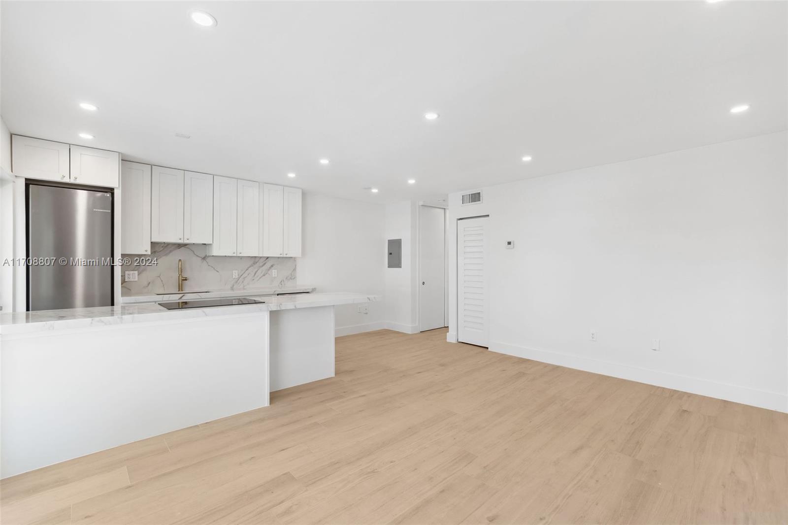 363 WASHINGTON AVE CONDO - Residential