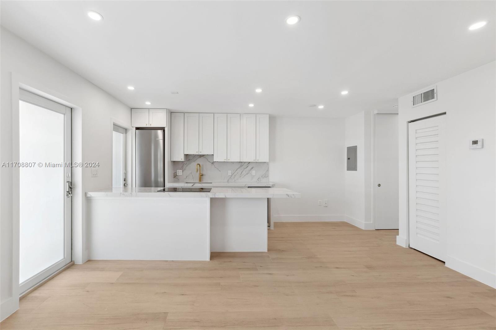 363 WASHINGTON AVE CONDO - Residential