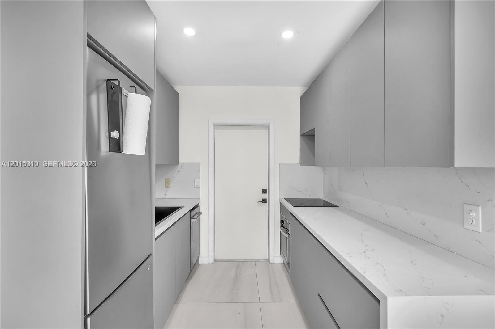 AUBURNDALE TAMIAMI TRAIL - Residential Lease