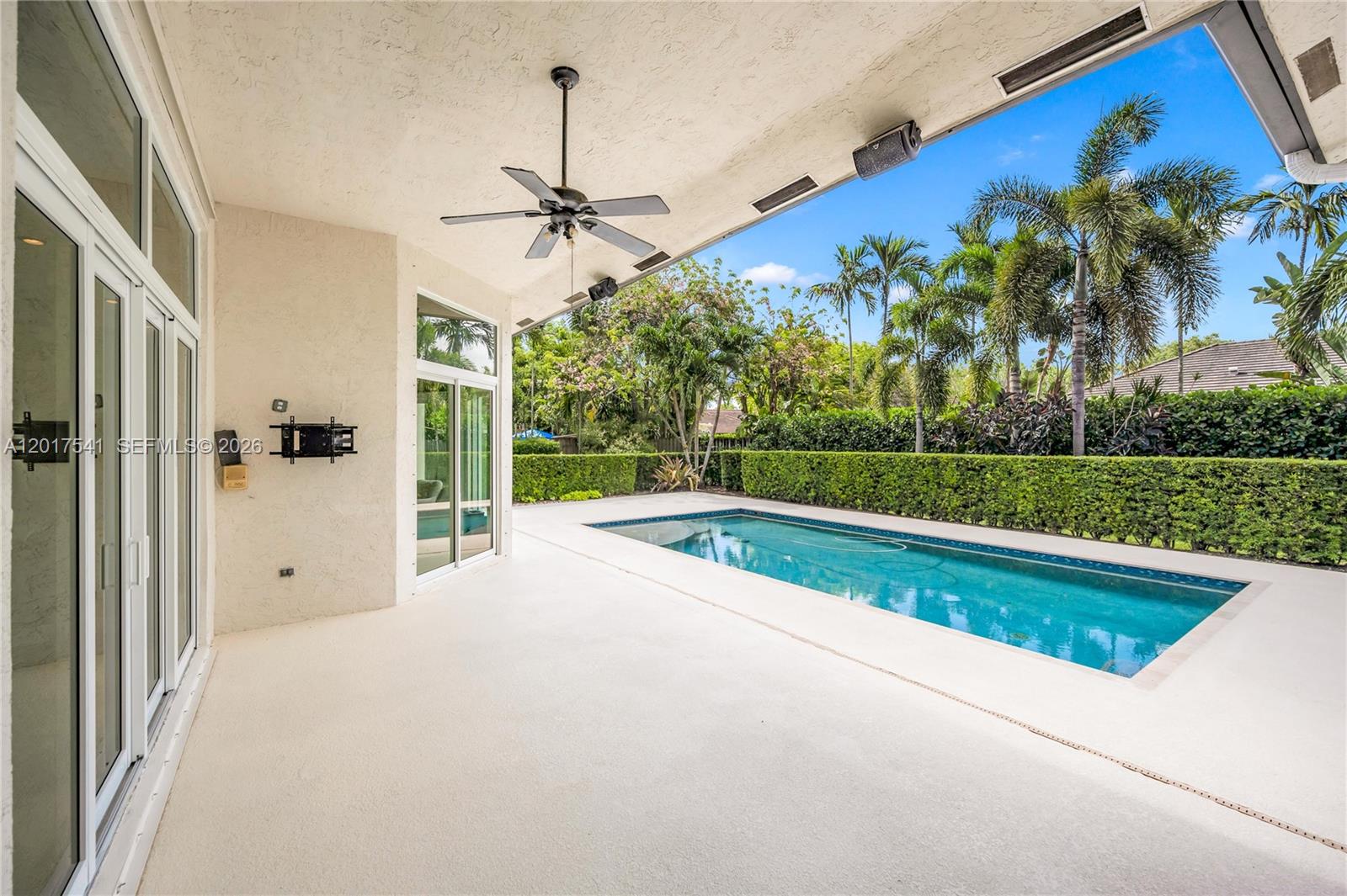 Cutler Country Groves - Residential