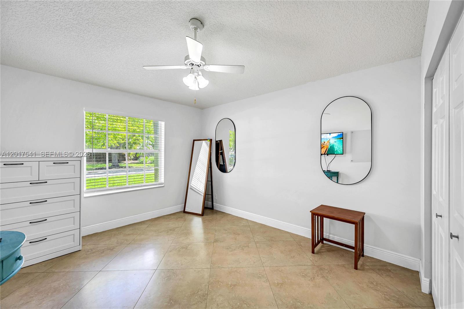 Cutler Country Groves - Residential