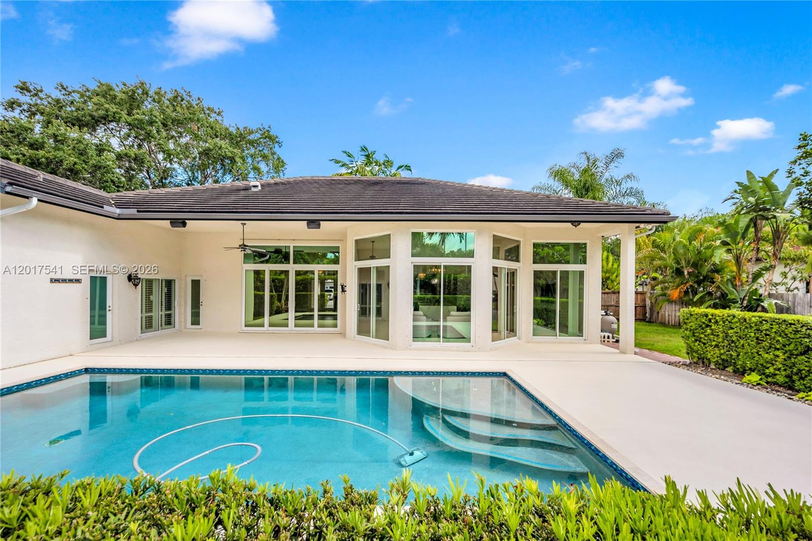 Cutler Country Groves - Residential