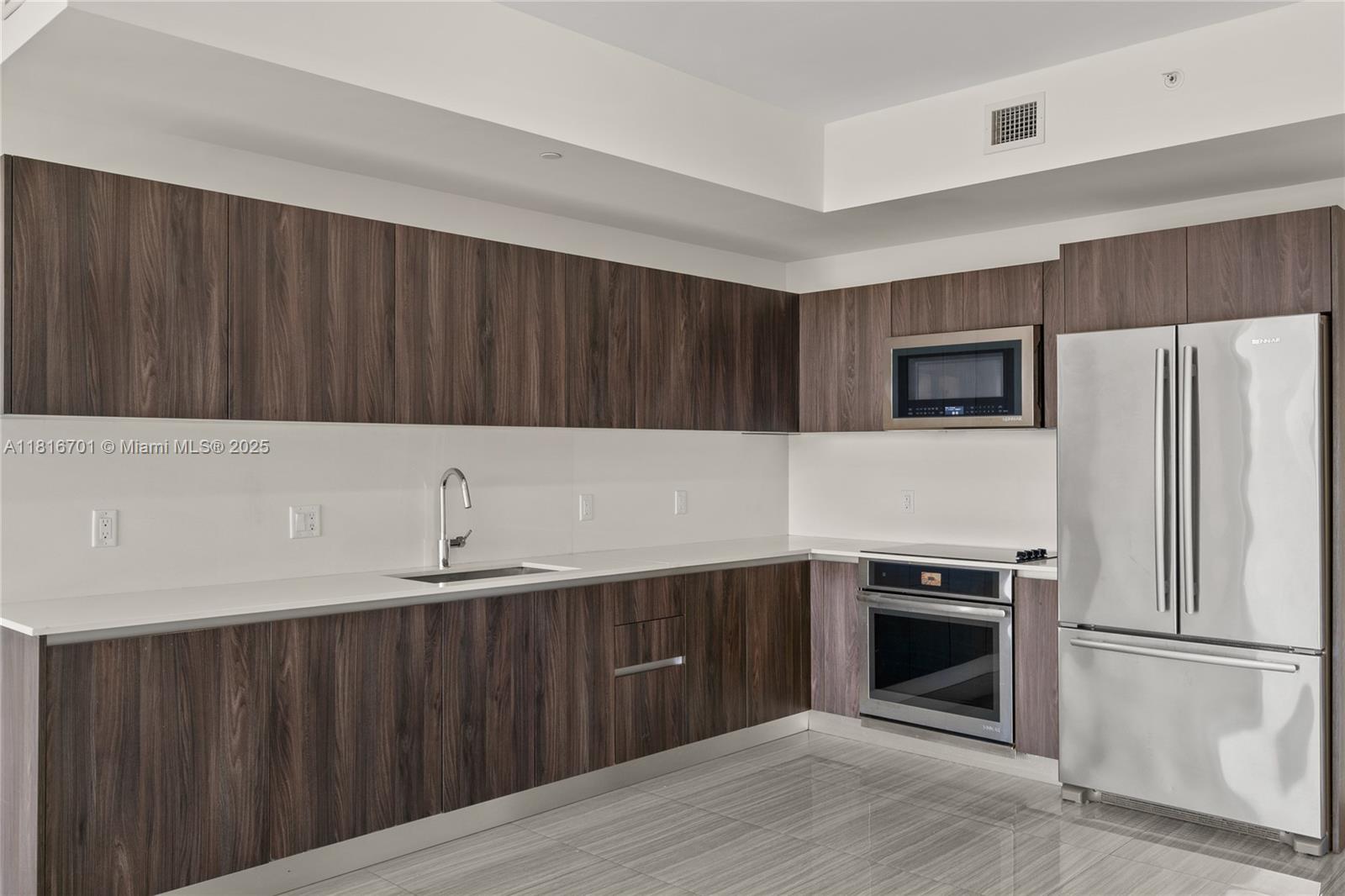 AVENTURA PARKSQUARE - Residential Lease