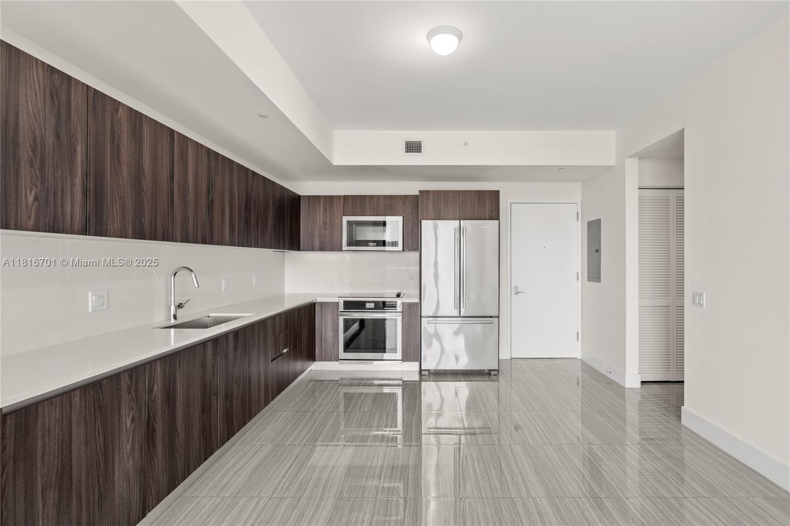 AVENTURA PARKSQUARE - Residential Lease