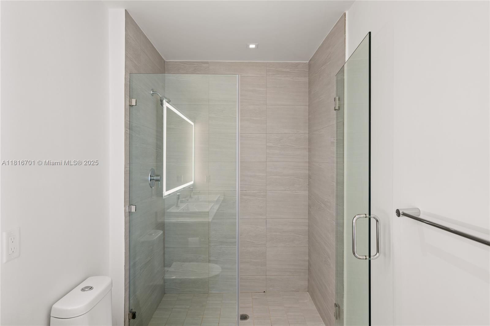 AVENTURA PARKSQUARE - Residential Lease