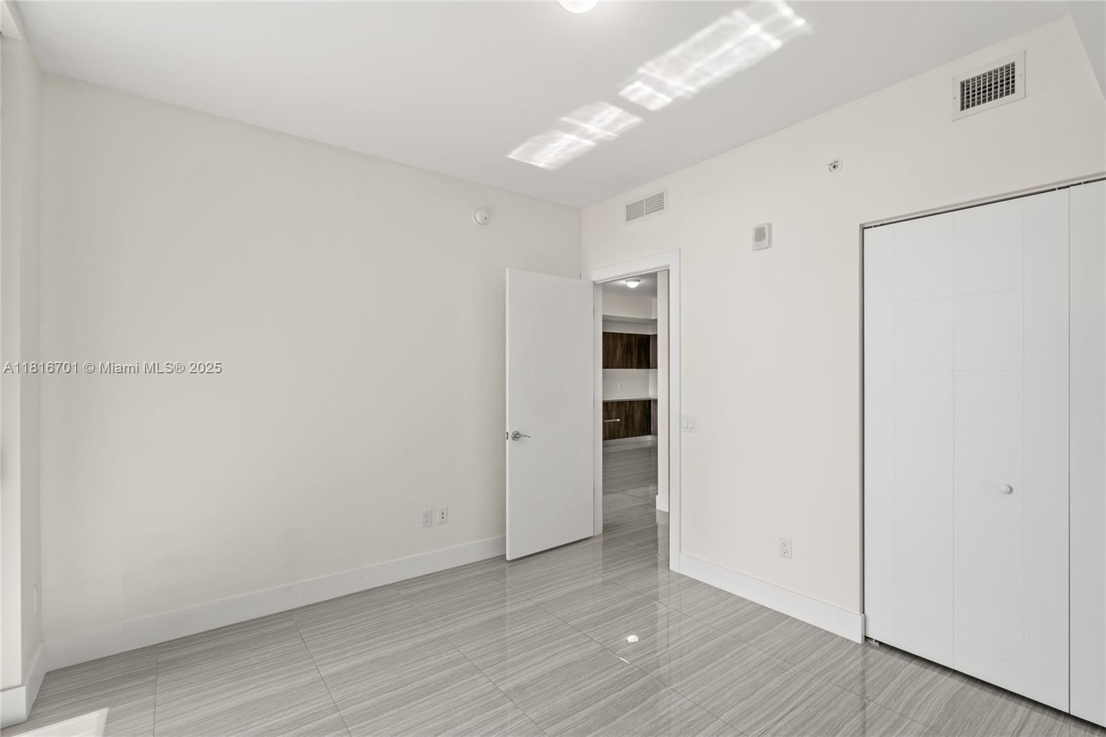 AVENTURA PARKSQUARE - Residential Lease