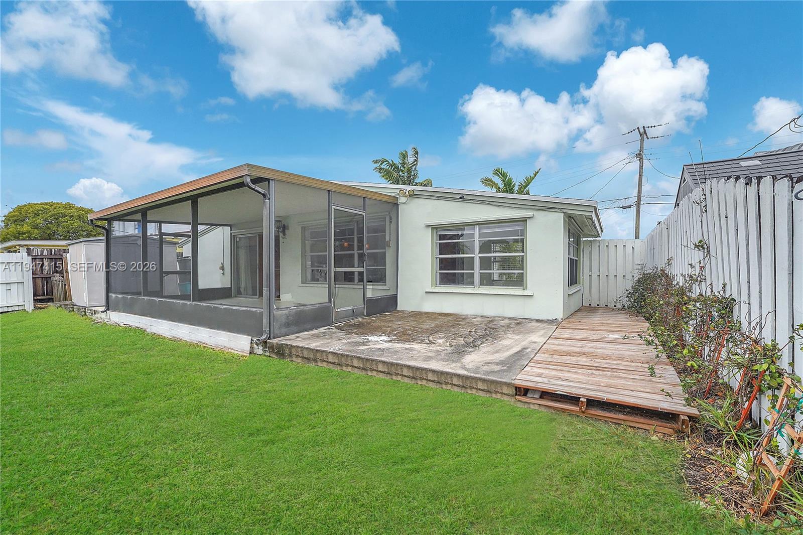 LOOK HOMESITES NO 2 - Residential