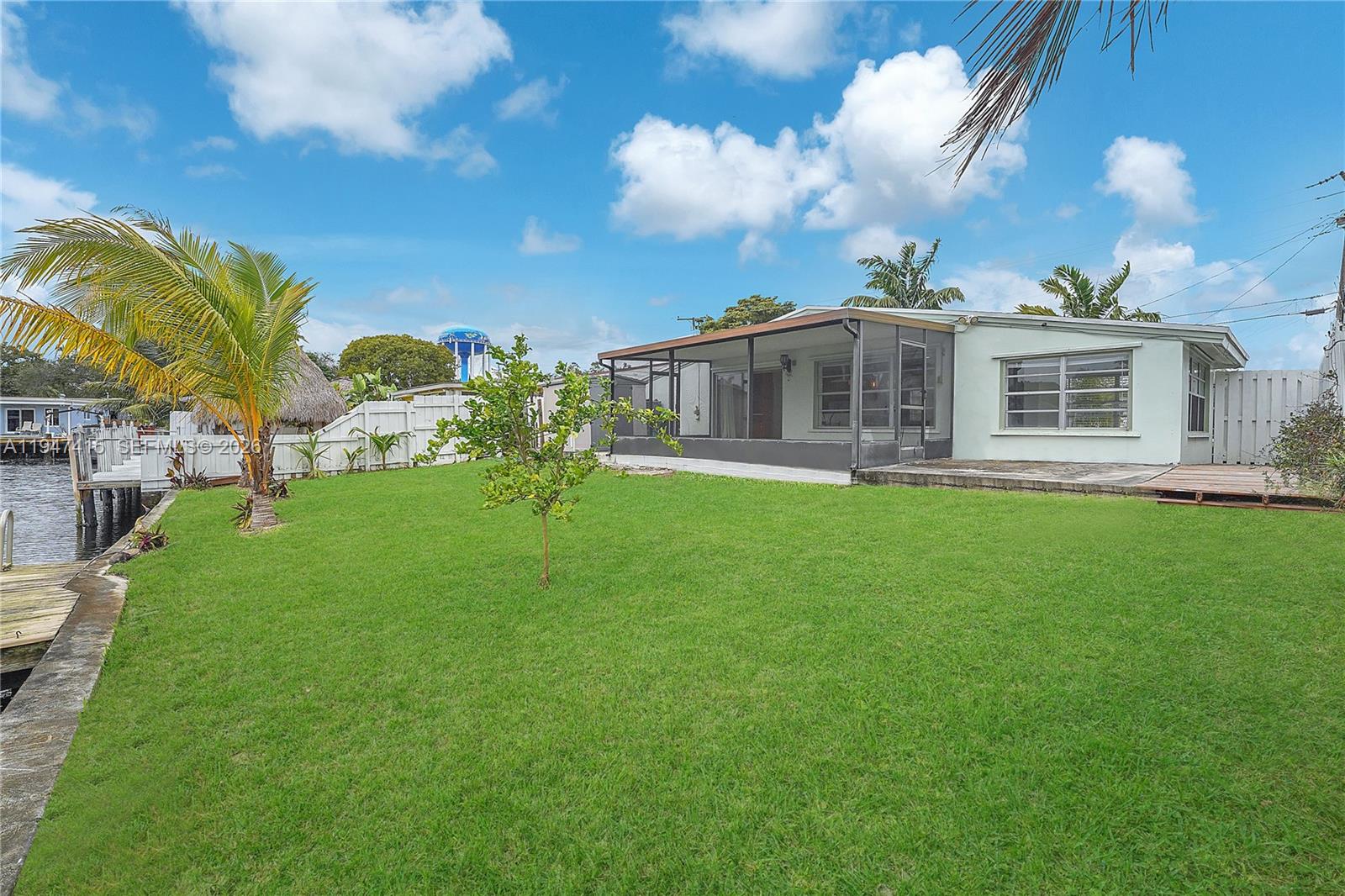 LOOK HOMESITES NO 2 - Residential