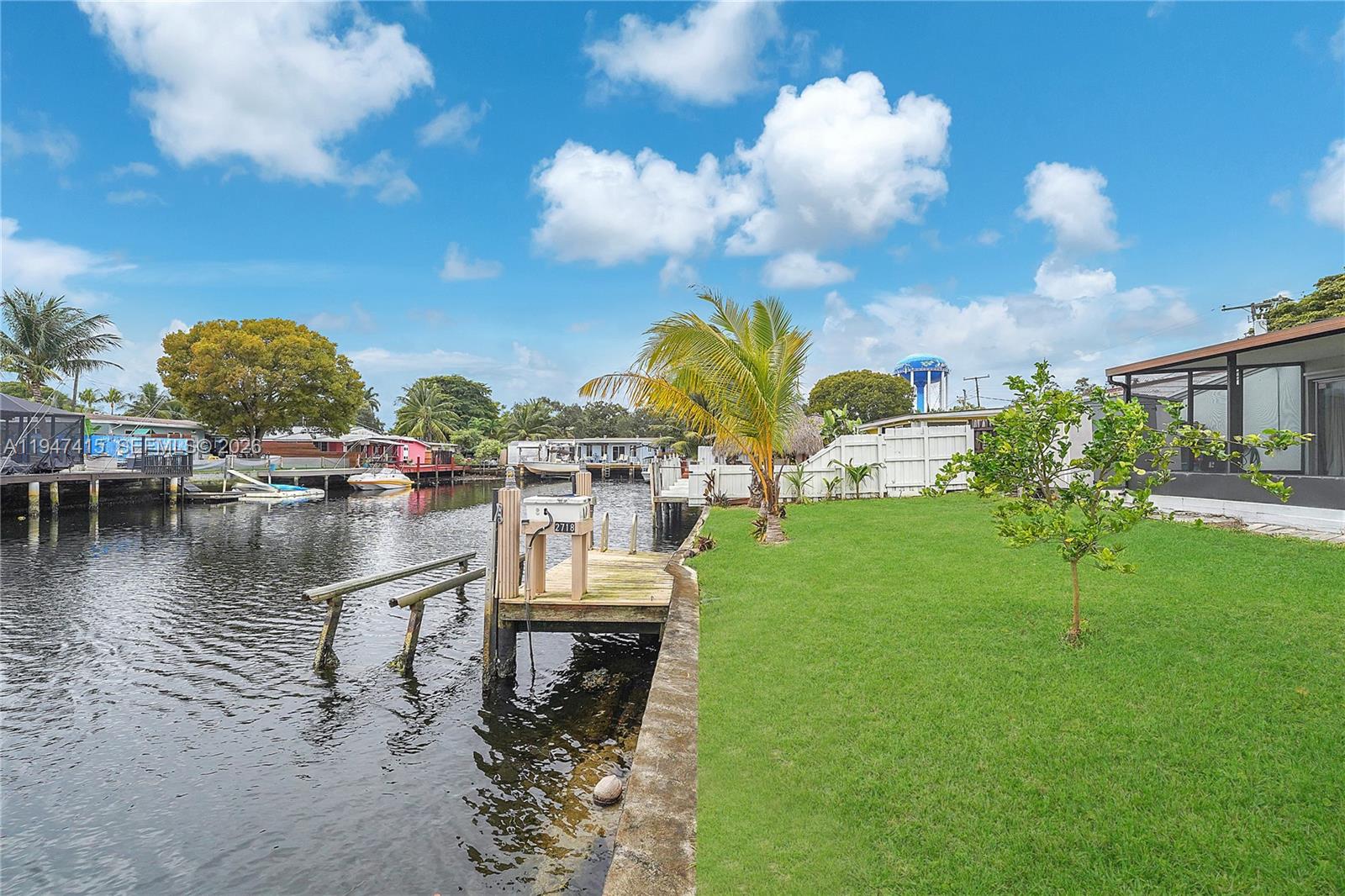 LOOK HOMESITES NO 2 - Residential