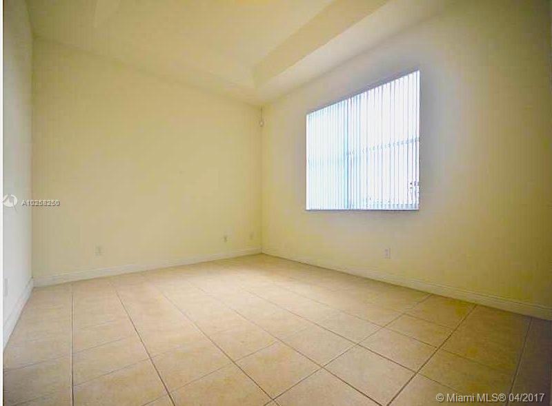 SANTORINI ISLES - Residential Lease