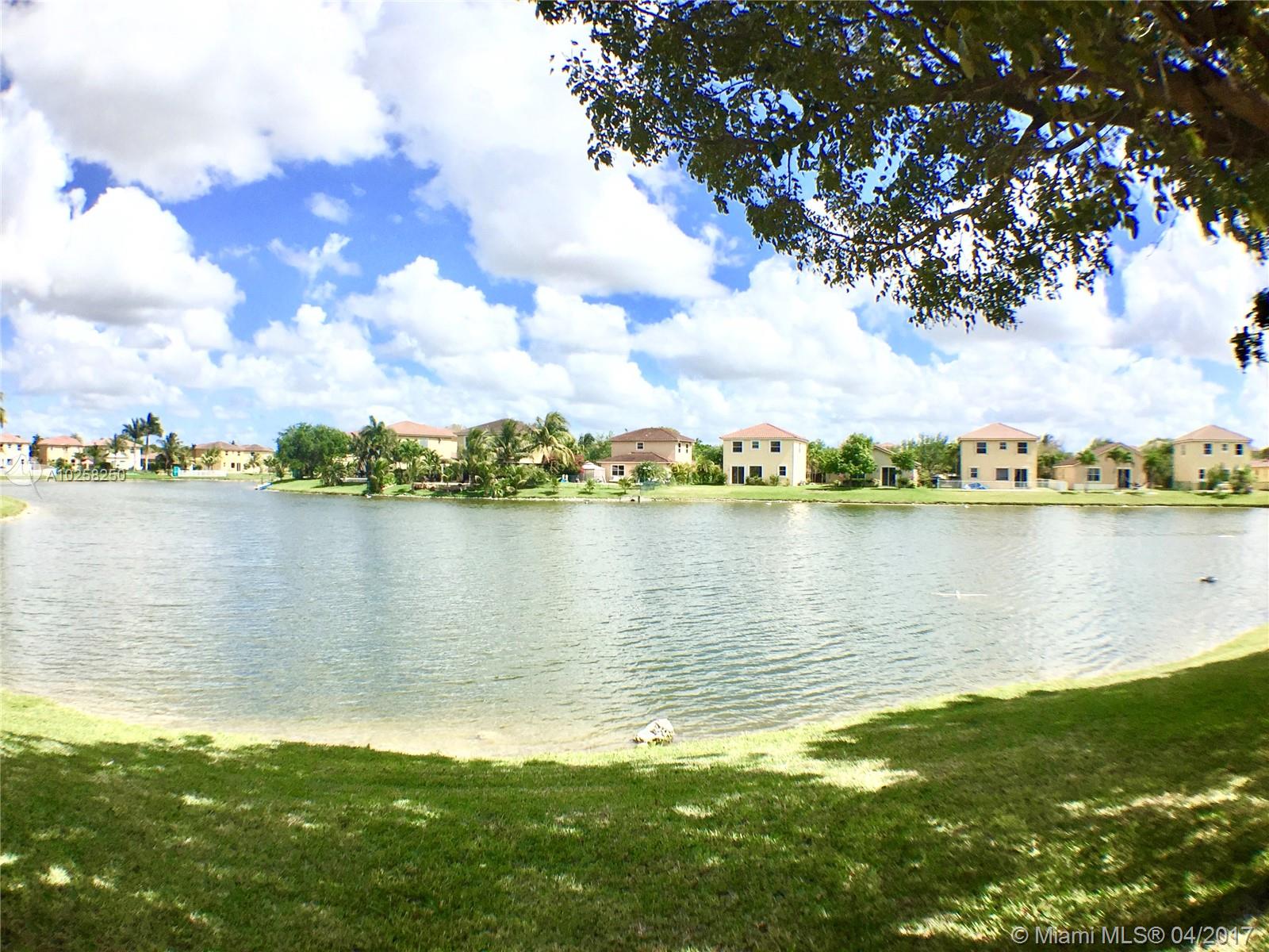 SANTORINI ISLES - Residential Lease