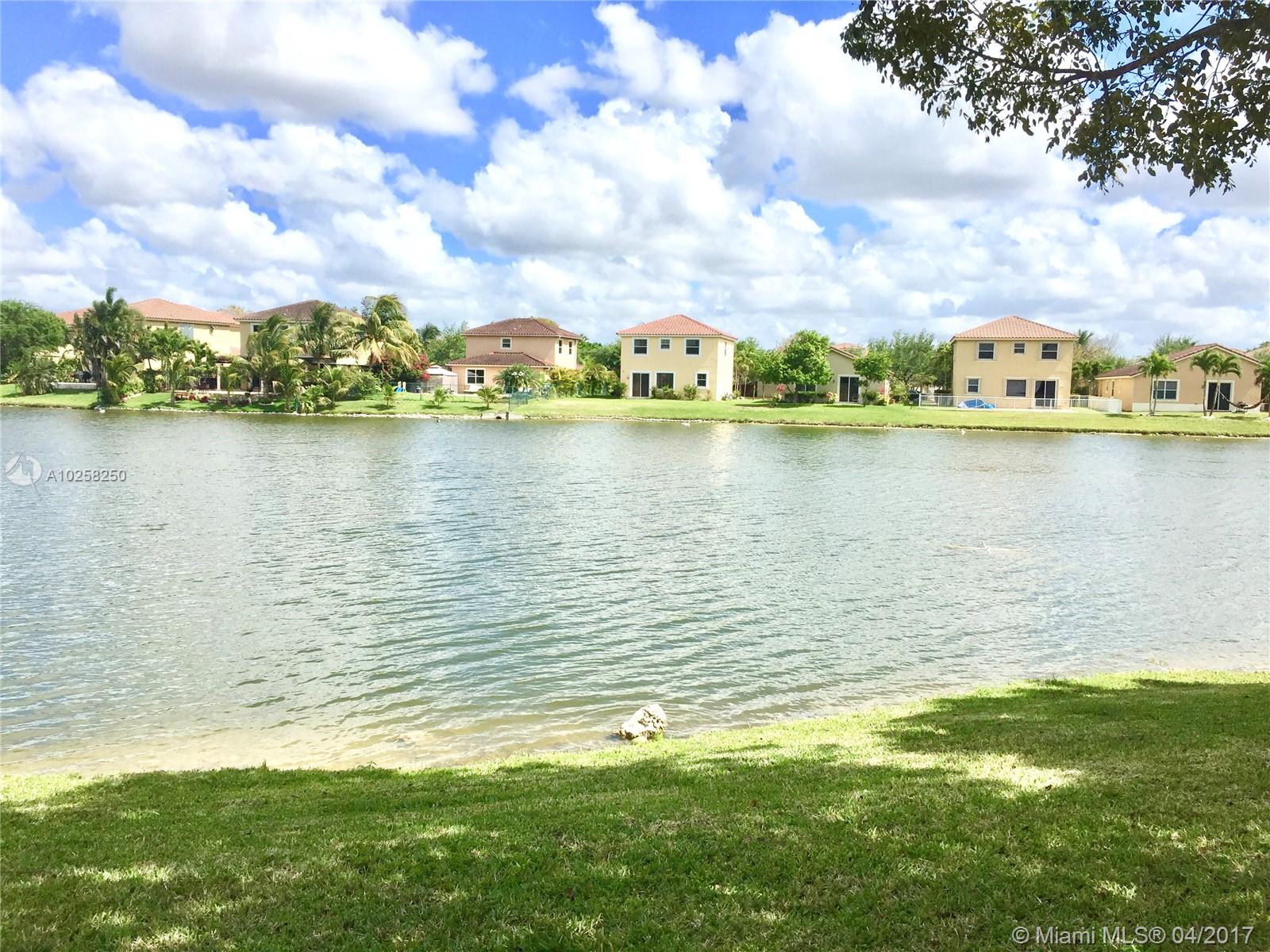 SANTORINI ISLES - Residential Lease