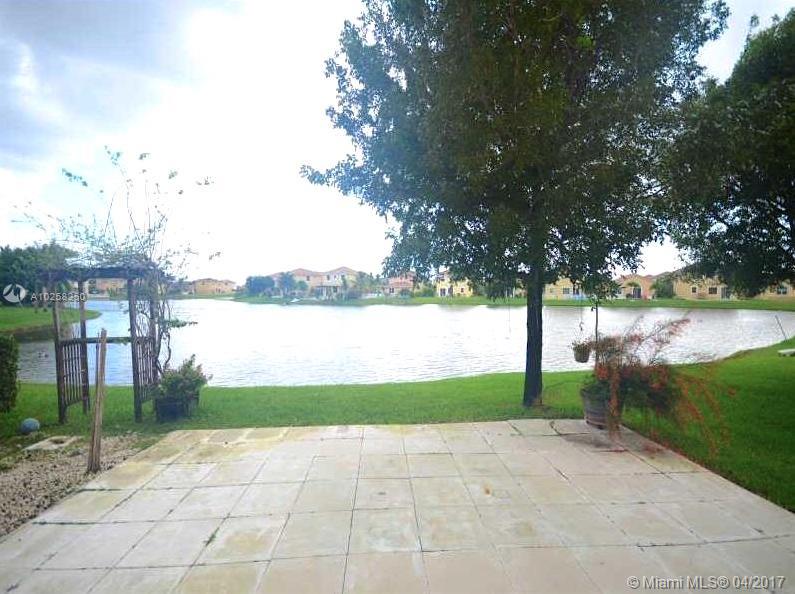 SANTORINI ISLES - Residential Lease