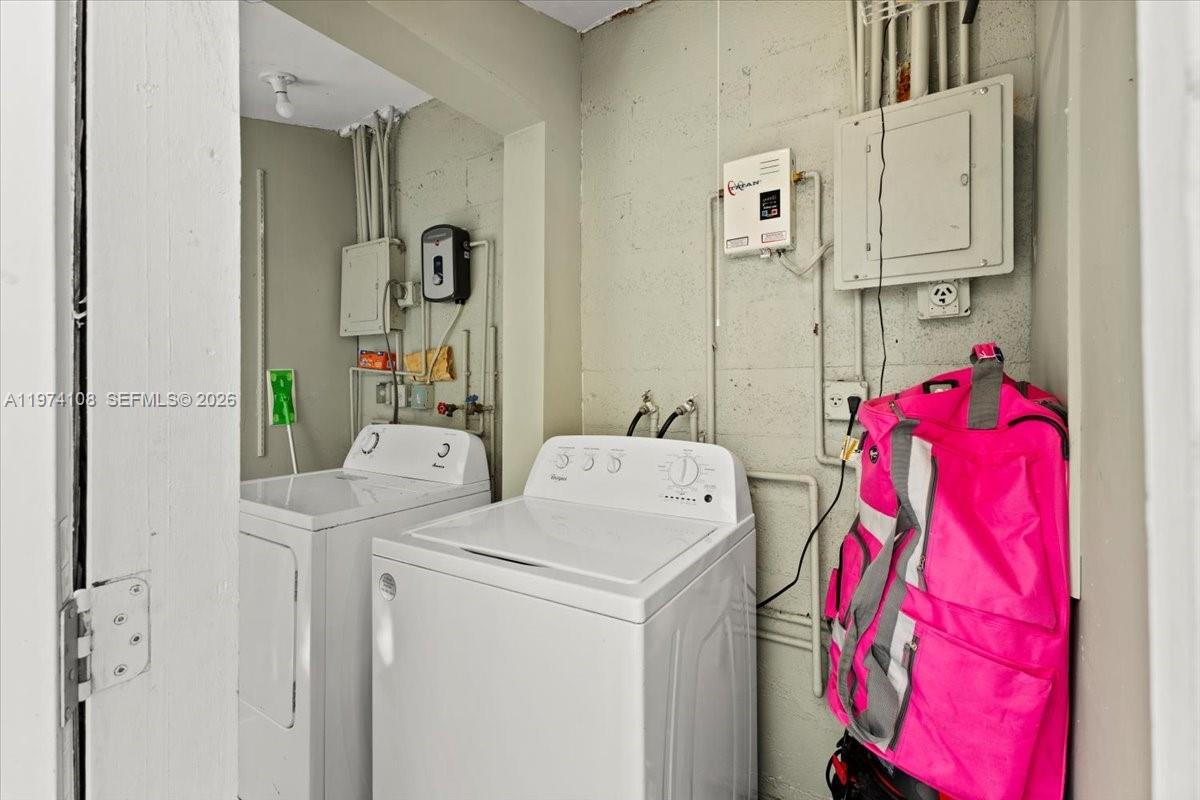 CROISSANT PARK RIVER SEC - Residential Income