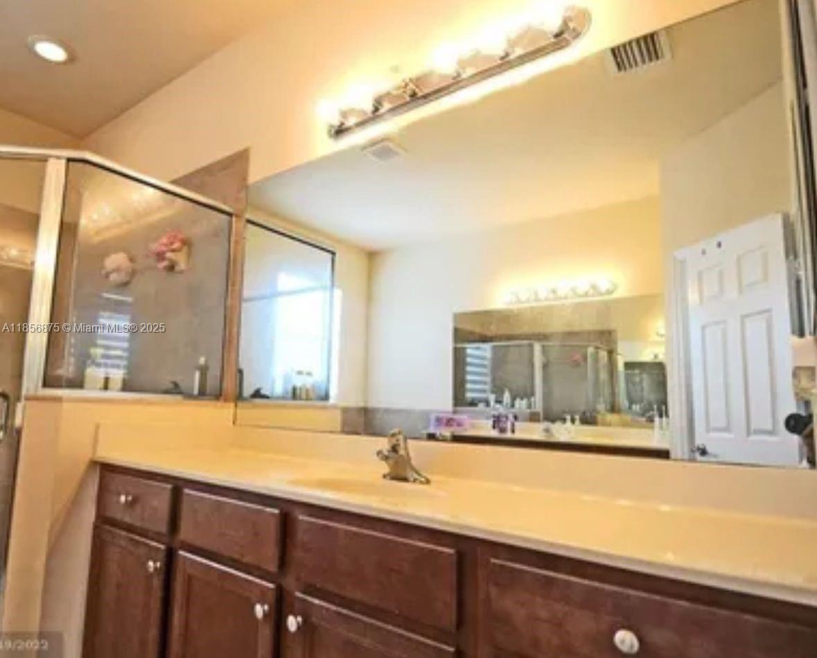 BELLAGIO - Residential Lease