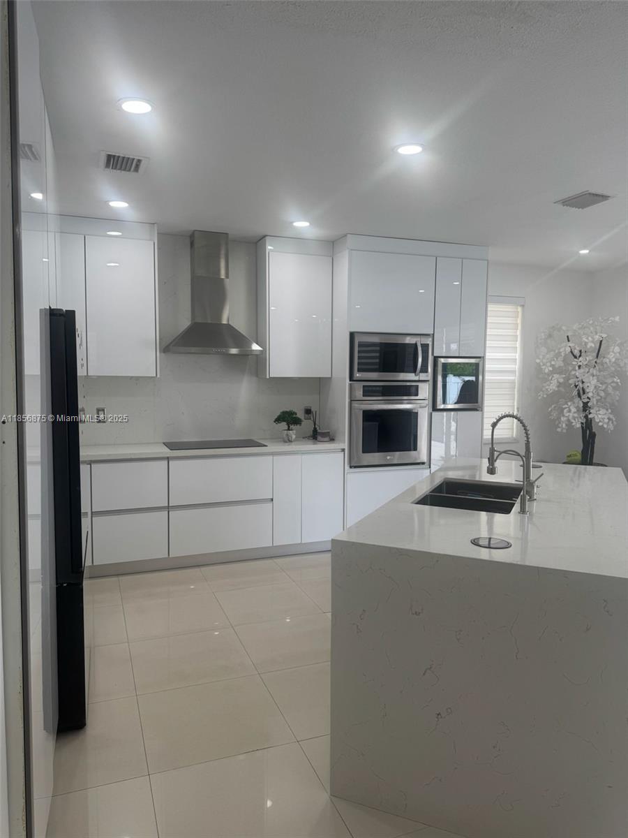 BELLAGIO - Residential Lease