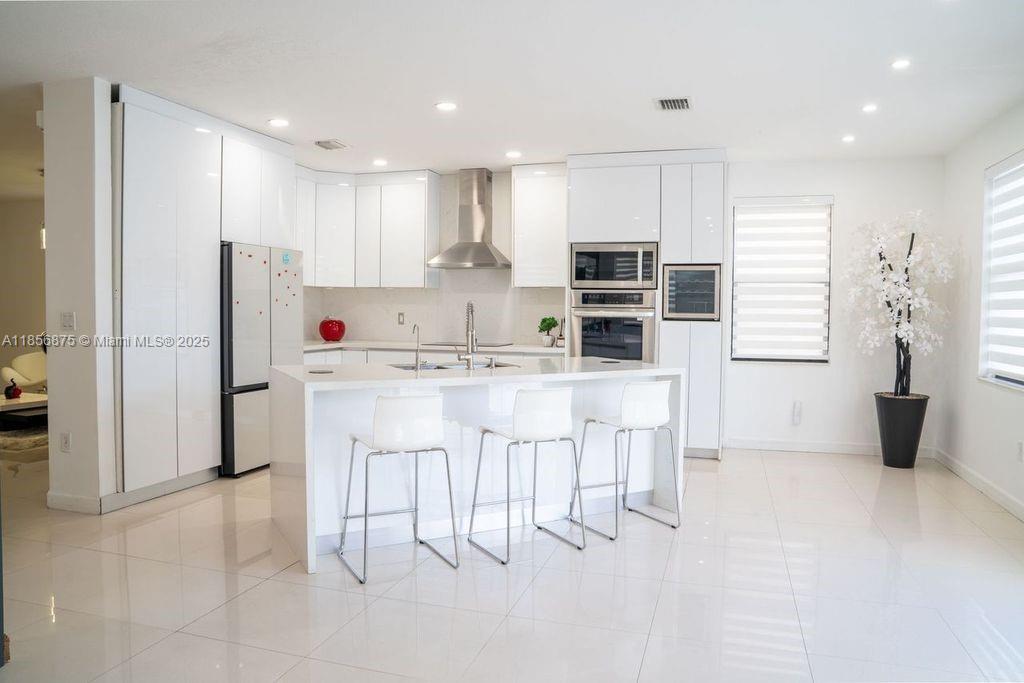 BELLAGIO - Residential Lease