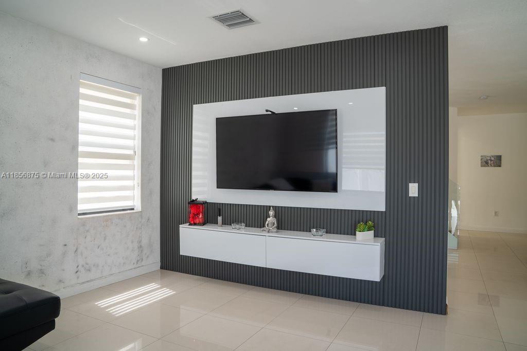 BELLAGIO - Residential Lease