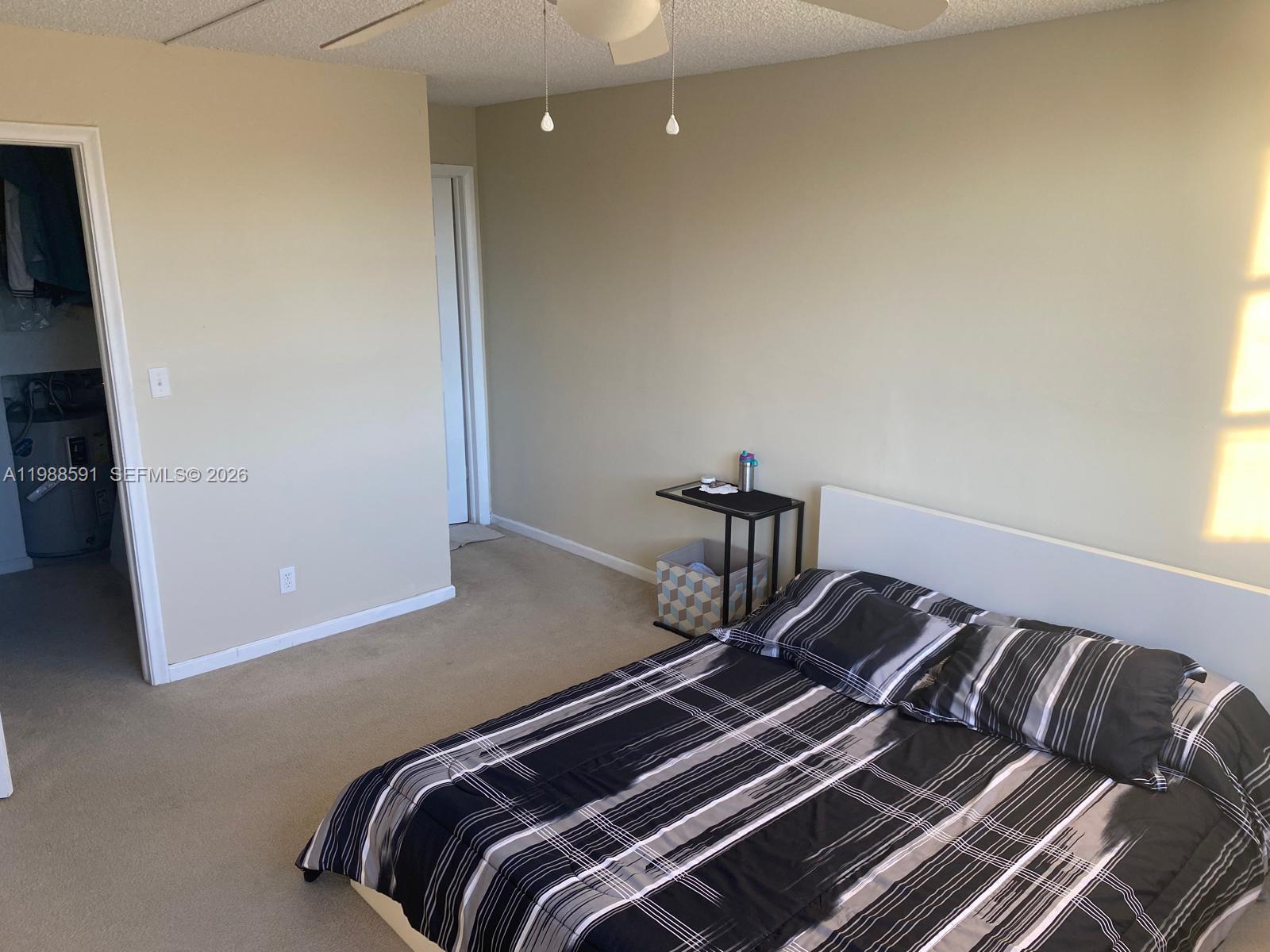 HOLLYBROOK GOLF - Residential Lease