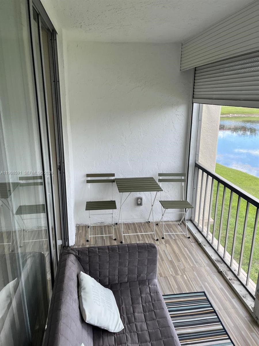HOLLYBROOK GOLF - Residential Lease