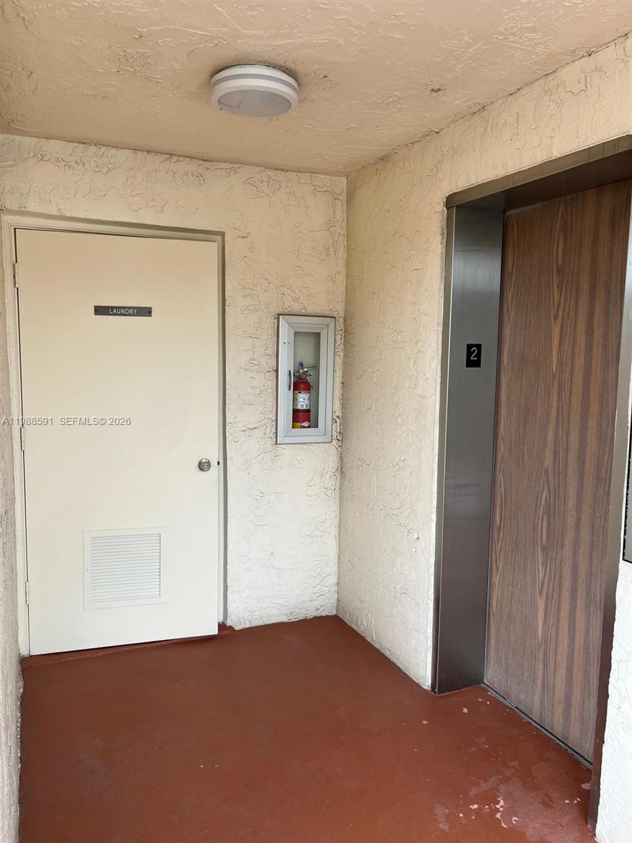 HOLLYBROOK GOLF - Residential Lease