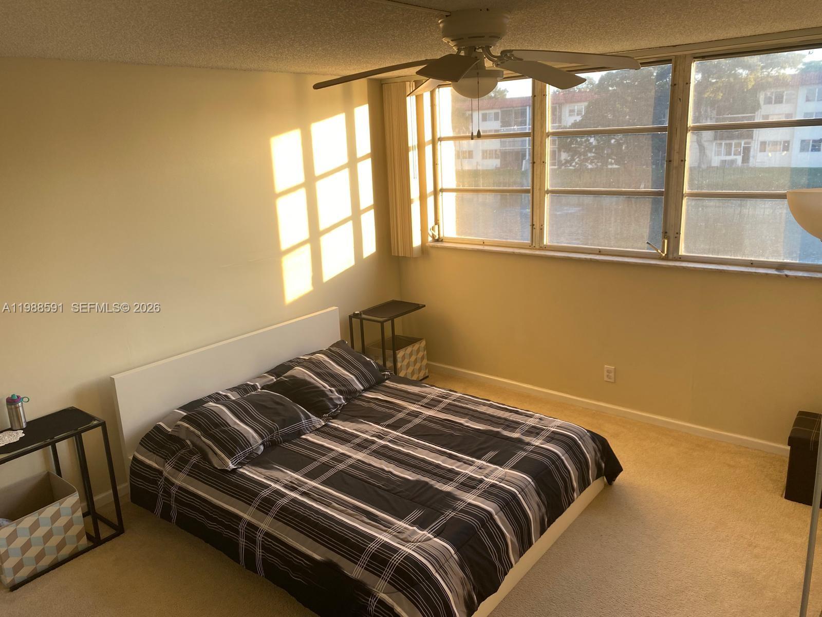 HOLLYBROOK GOLF - Residential Lease