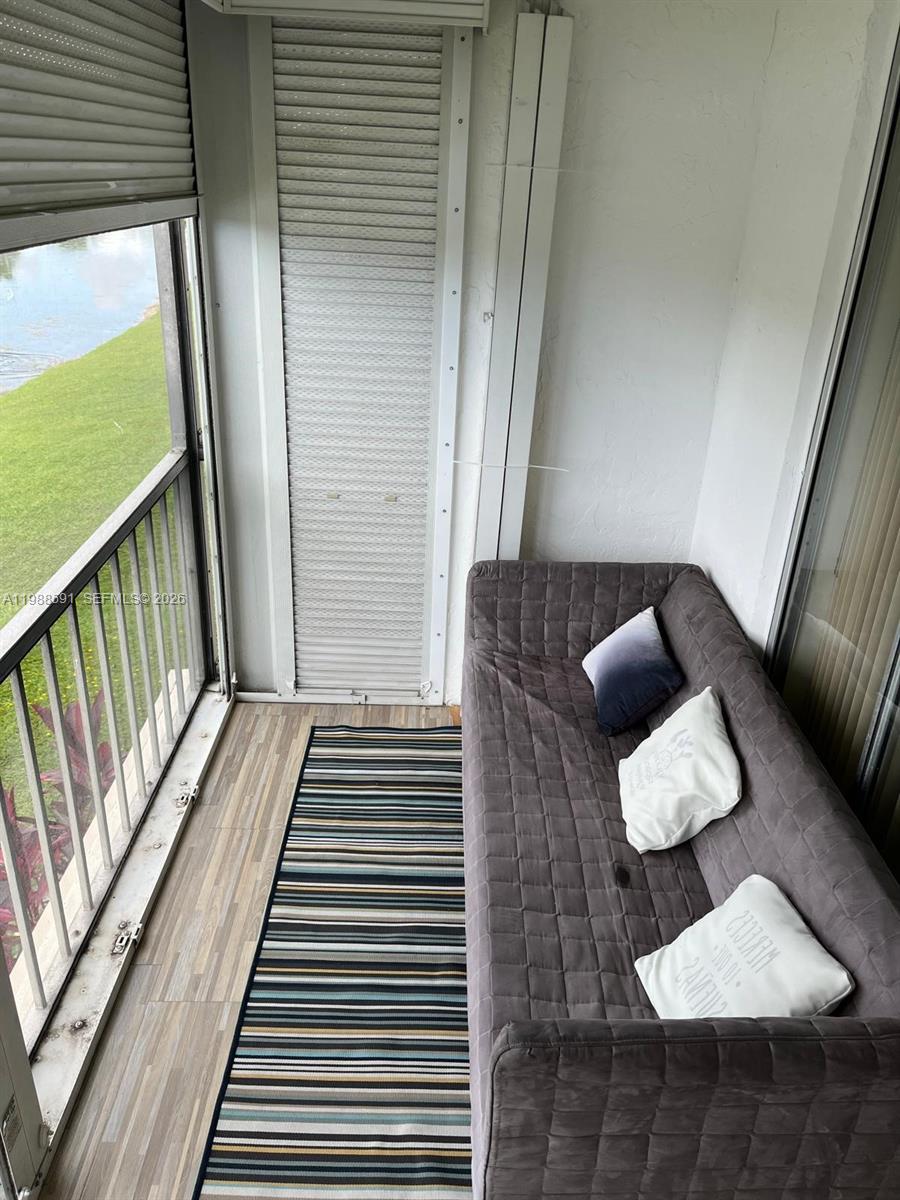 HOLLYBROOK GOLF - Residential Lease