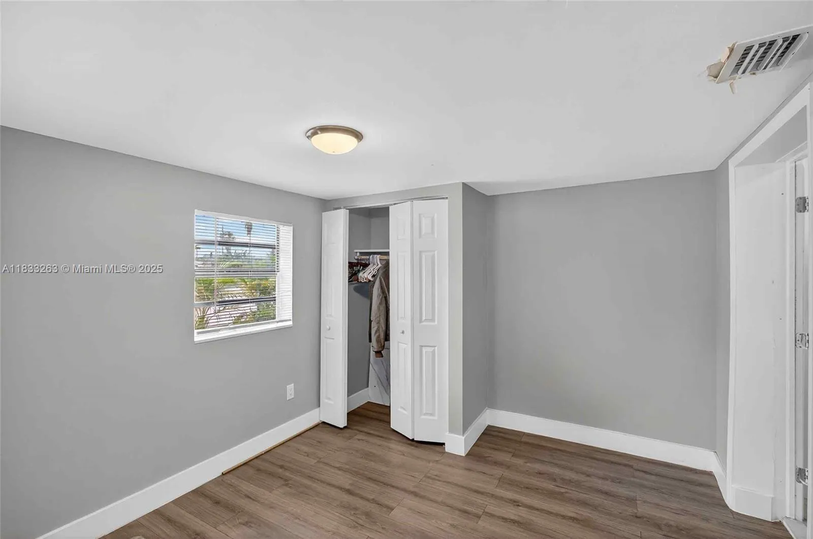 Miami, Florida 33150, United States, 4 Bedrooms Bedrooms, ,2 BathroomsBathrooms,Residential,Active,164644