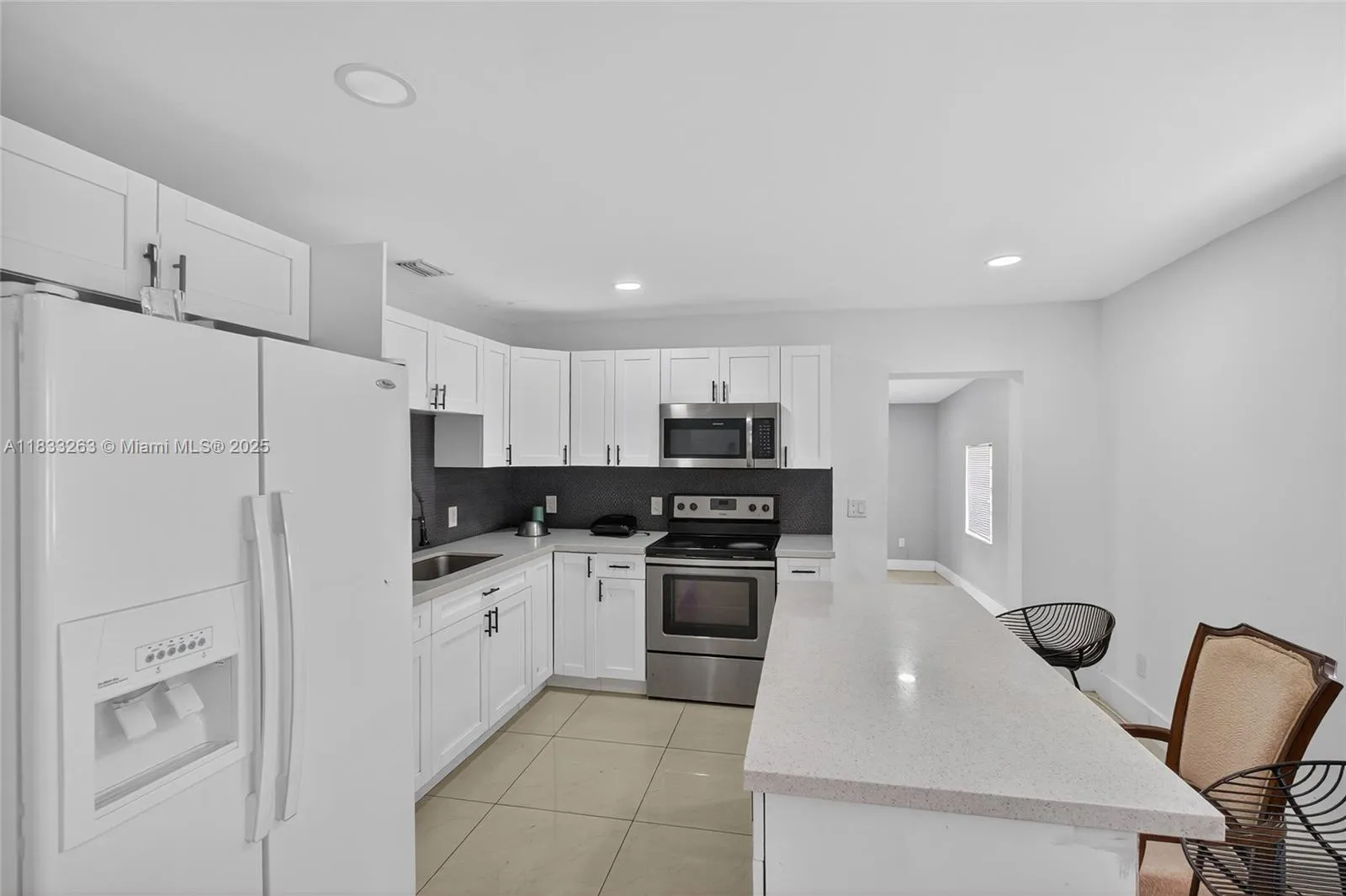 Miami, Florida 33150, United States, 4 Bedrooms Bedrooms, ,2 BathroomsBathrooms,Residential,Active,164644