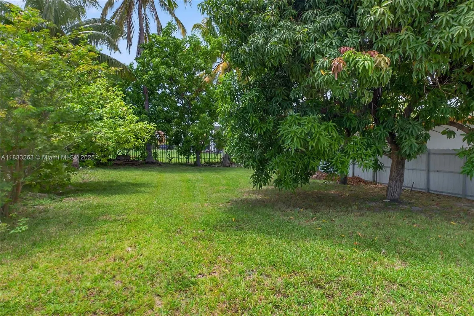 Miami, Florida 33150, United States, 4 Bedrooms Bedrooms, ,2 BathroomsBathrooms,Residential,Active,164644