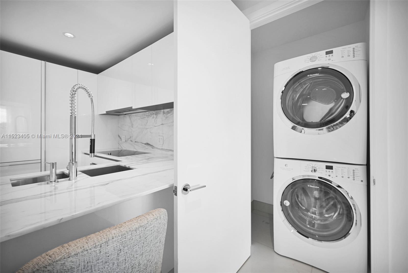 OCEANA BAL HARBOUR CONDO - Residential