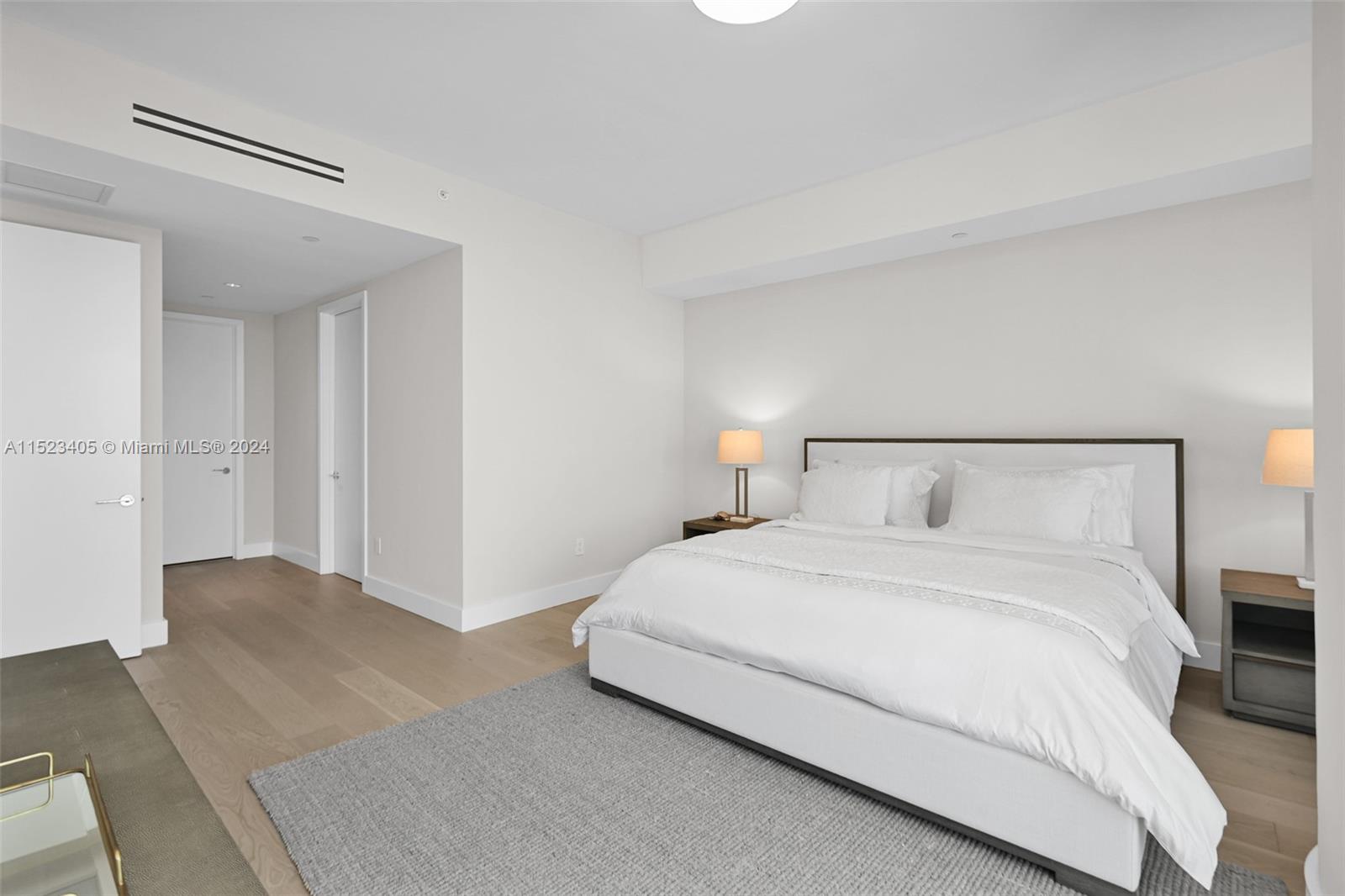 OCEANA BAL HARBOUR CONDO - Residential