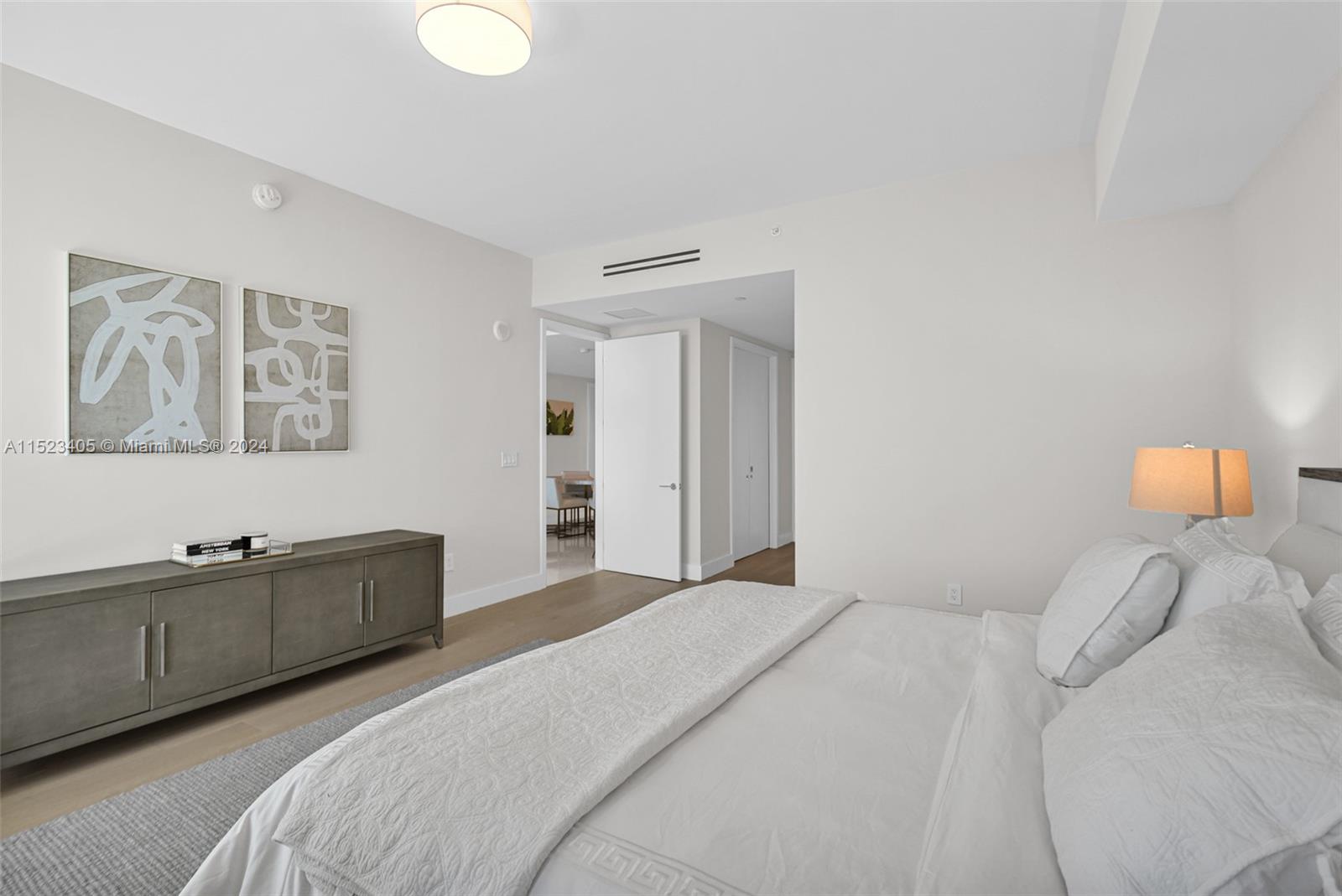 OCEANA BAL HARBOUR CONDO - Residential