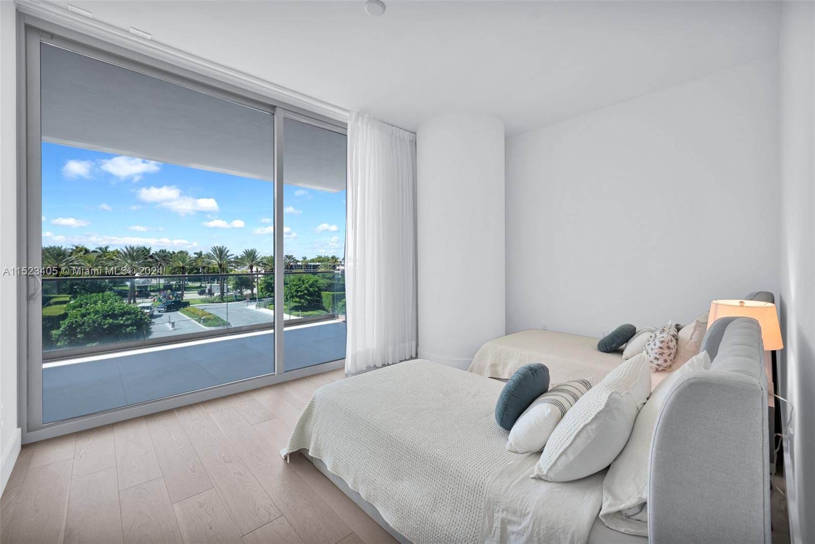 OCEANA BAL HARBOUR CONDO - Residential