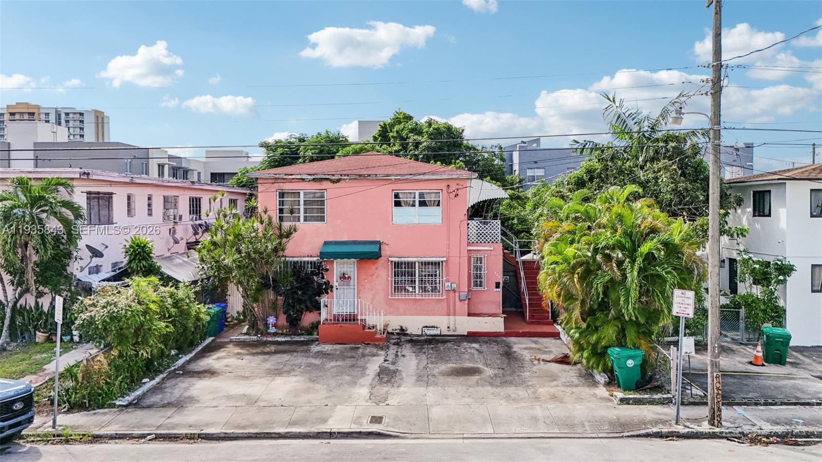 BRICKELL RIVERVIEW - Residential Income