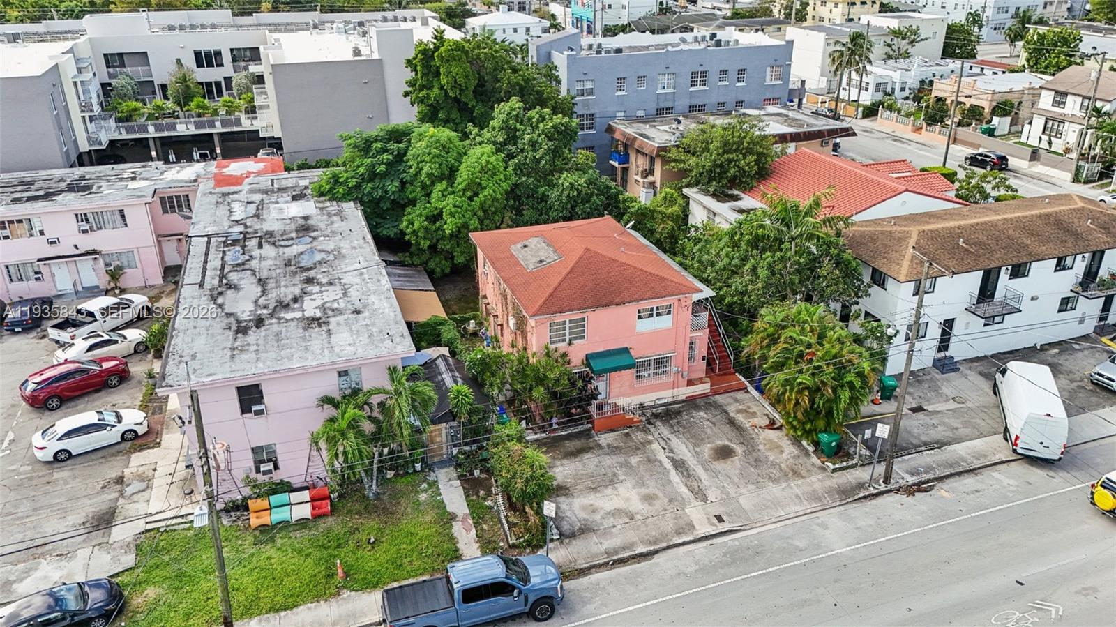 BRICKELL RIVERVIEW - Residential Income