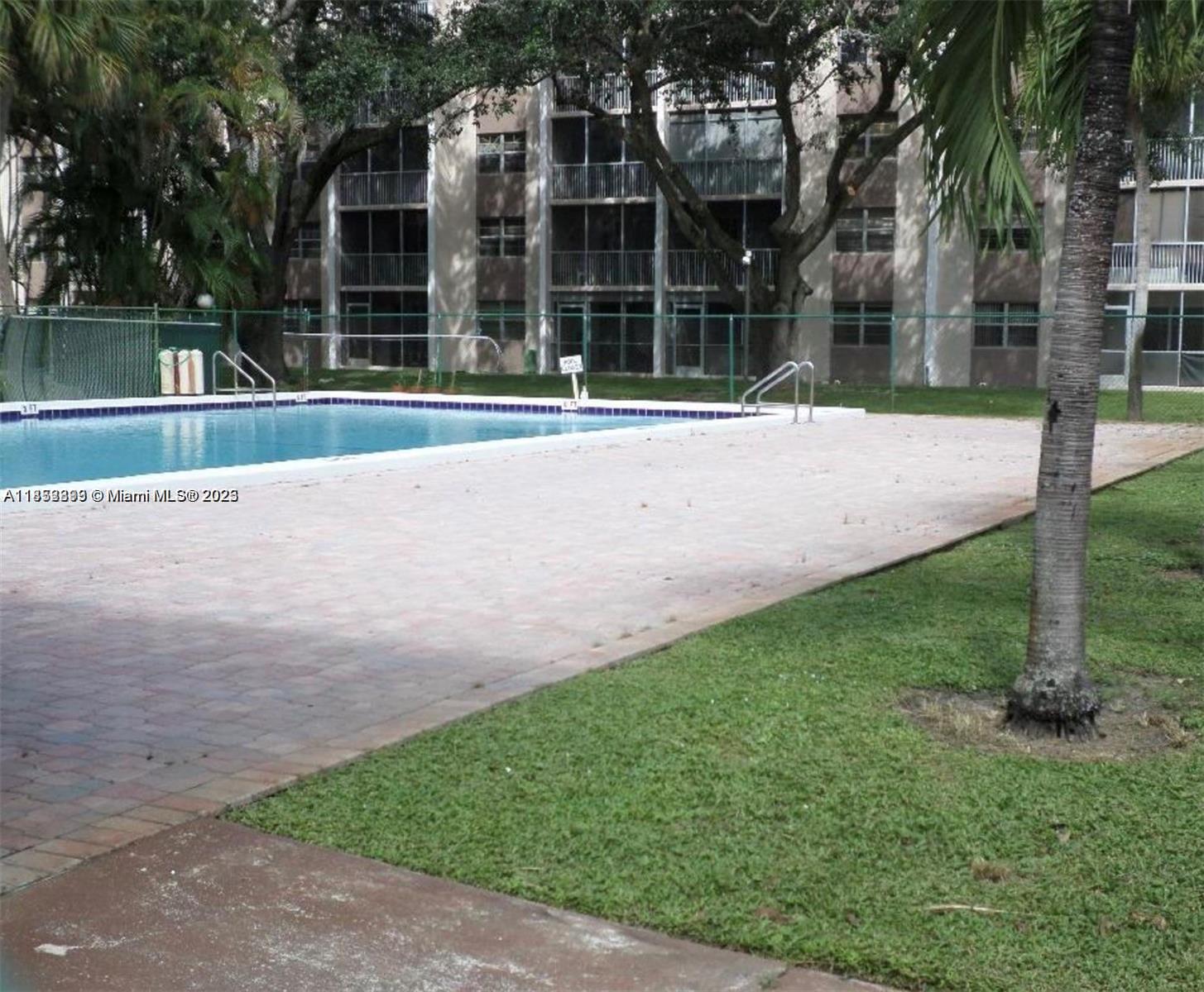 SHERWOOD SQUARE CONDOMINI - Residential
